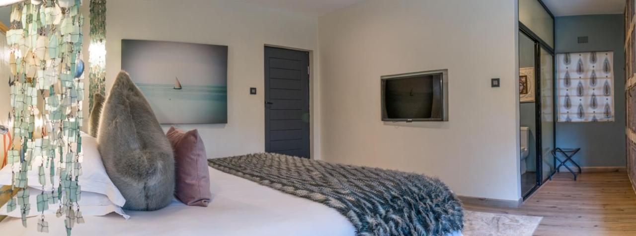 Latitude 13 Degrees Otel Lilongwe Dış mekan fotoğraf